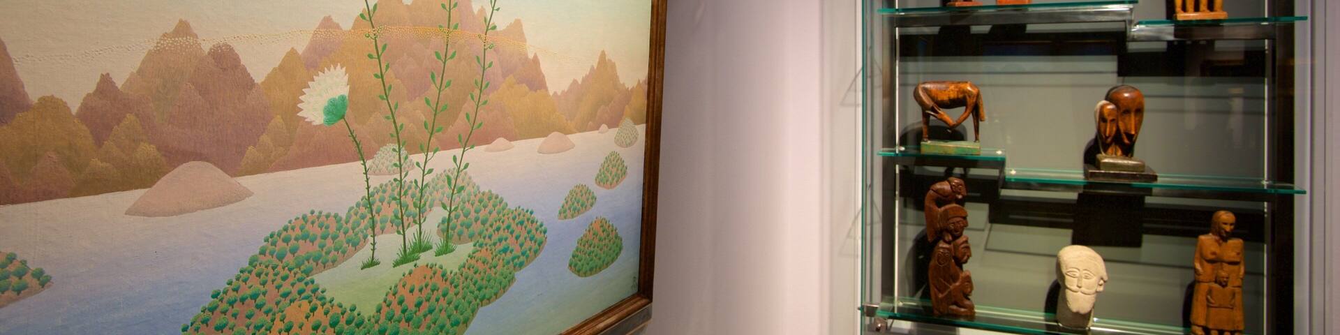 Musée croate d\'Art naïf, Zagreb, Croatie montrant vues intérieures et art