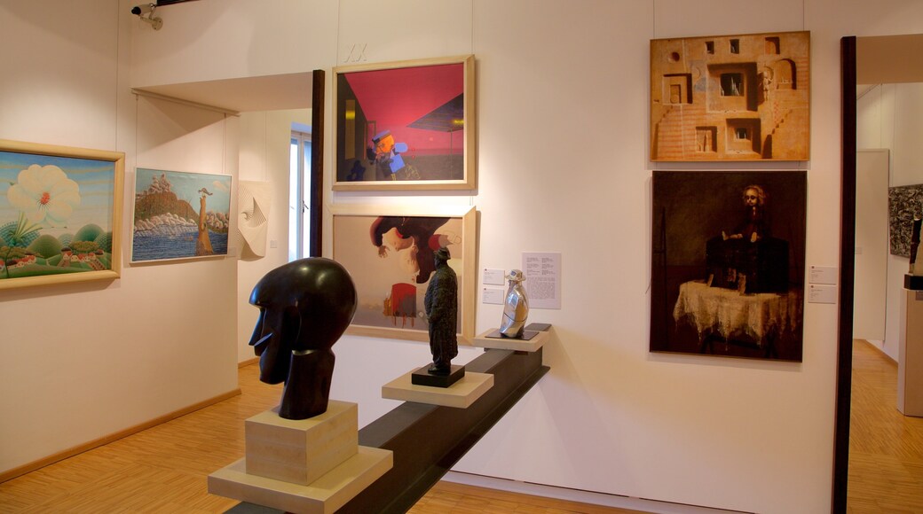 Modern Gallery showing art