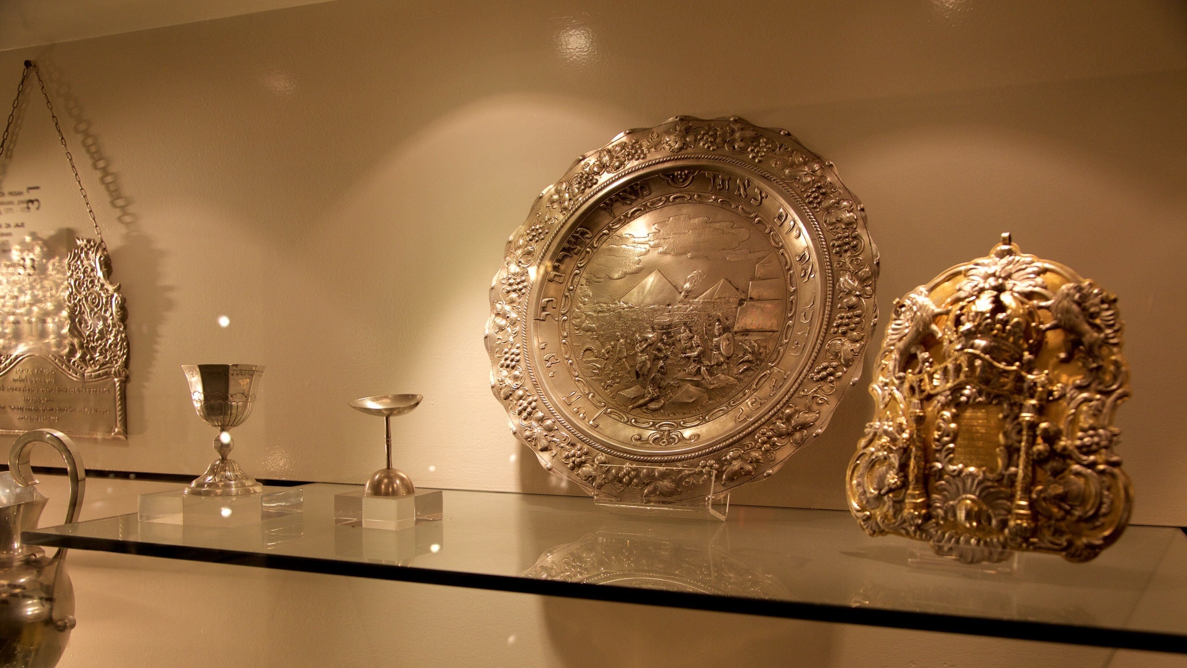 Kunst- og håndverksmuseum som inkluderer kunst