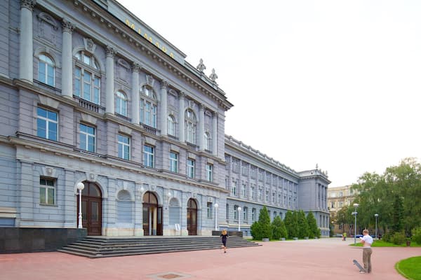 Museo Mimara ofreciendo patrimonio de arquitectura