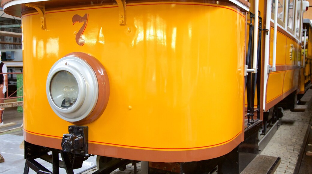 Tekniikkamuseo johon kuuluu sisäkuvat