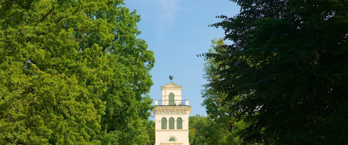 Parc Maksimir qui includes parc et patrimoine architectural