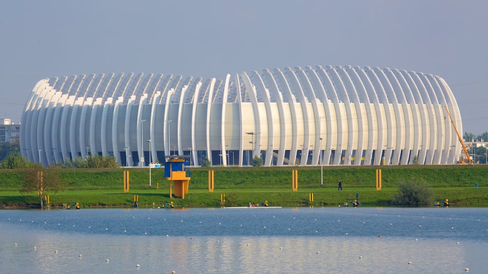 Jarun featuring a lake or waterhole and modern architecture