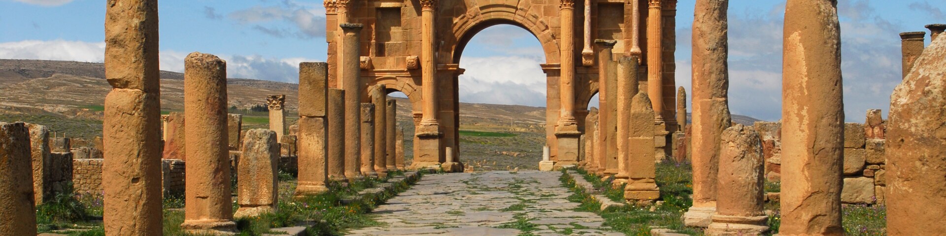 Arc de Trajan-Site de Timgad-Algerie