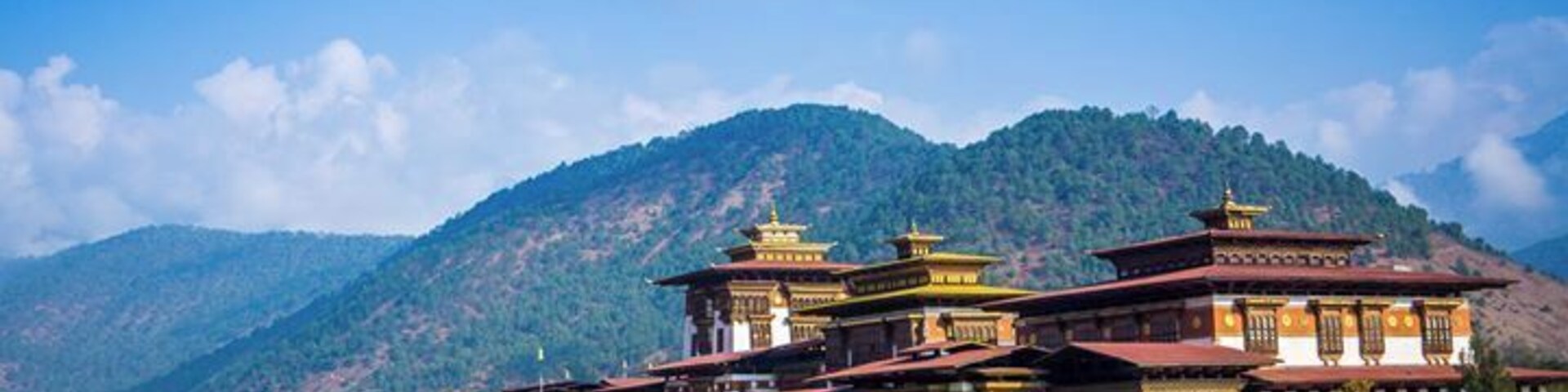 The Punakha Dzong was constructed in the 1600s and is the second oldest dzong in Bhutan and it also served as the seat of Bhutan's government until the mid 1950s.
Spend a day here admiring the architecture and listening to the monks chant.
#StunningStructures #Bhutan