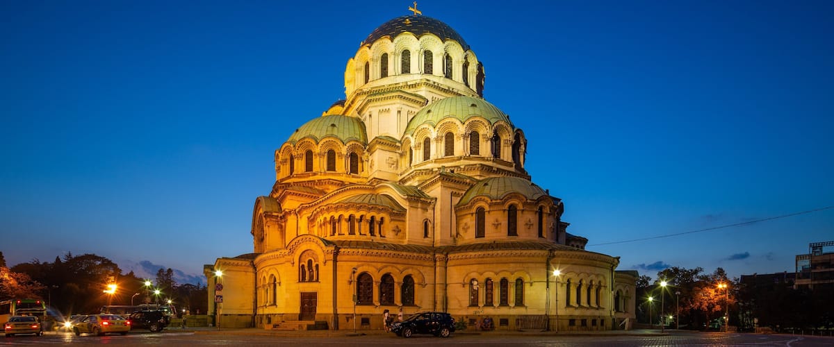 Alexander Nevski Cathedral showing heritage architecture and night scenes