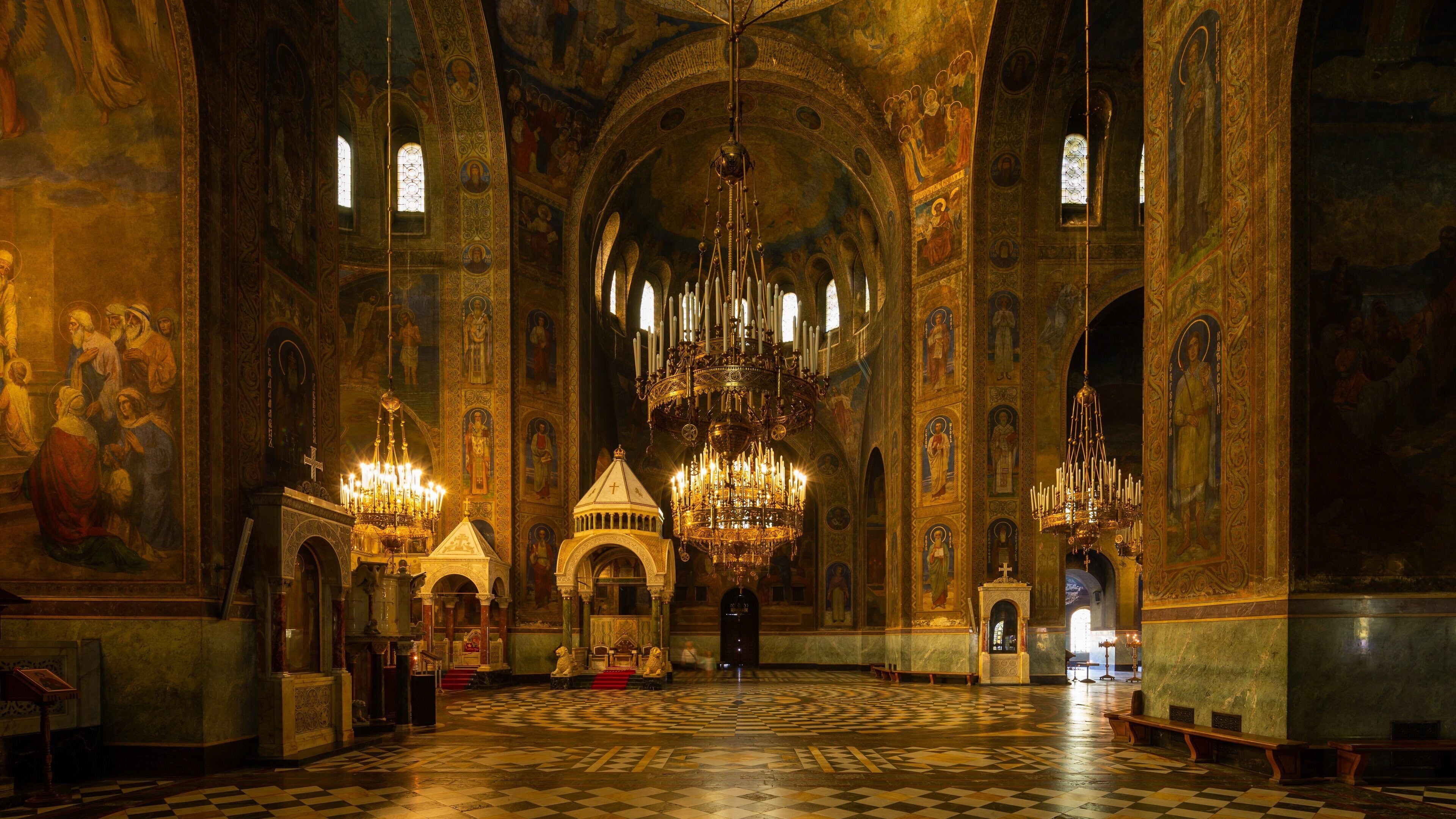 Alexander Nevski Cathedral showing interior views, heritage elements and a church or cathedral