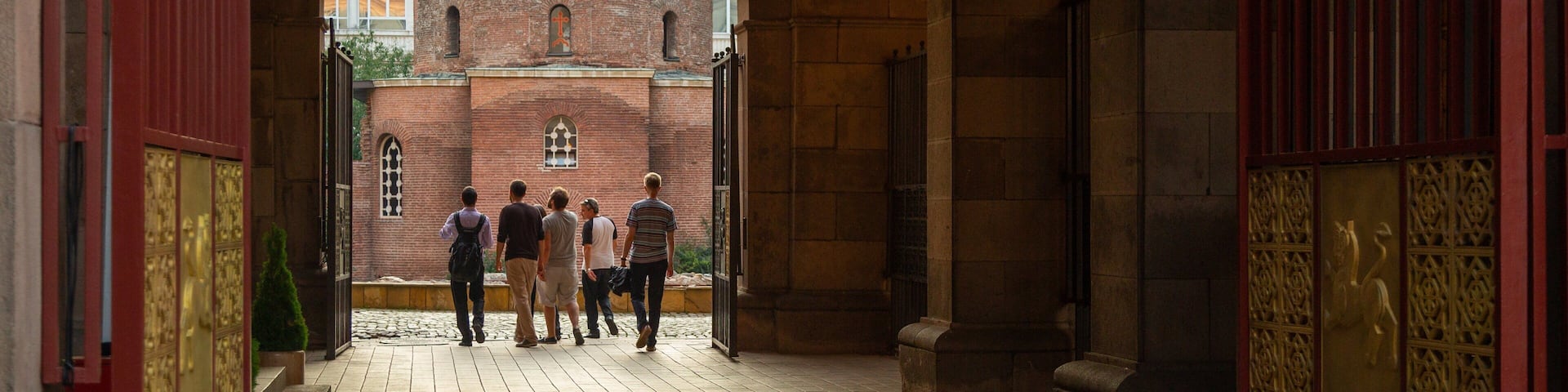 Church of St. George featuring street scenes and heritage elements
