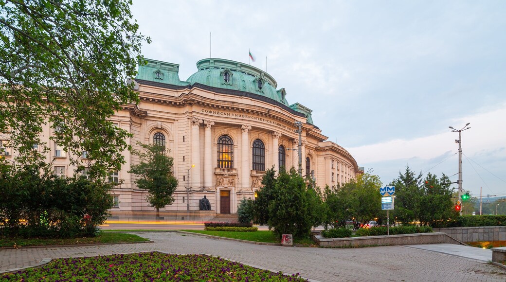 Sofia University showing a garden and heritage architecture