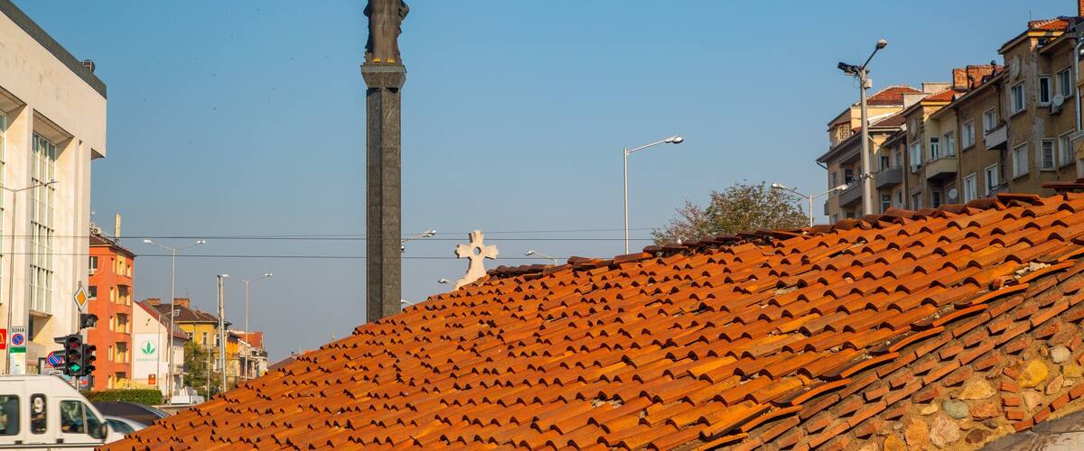 Saint Sofia Monument showing a statue or sculpture