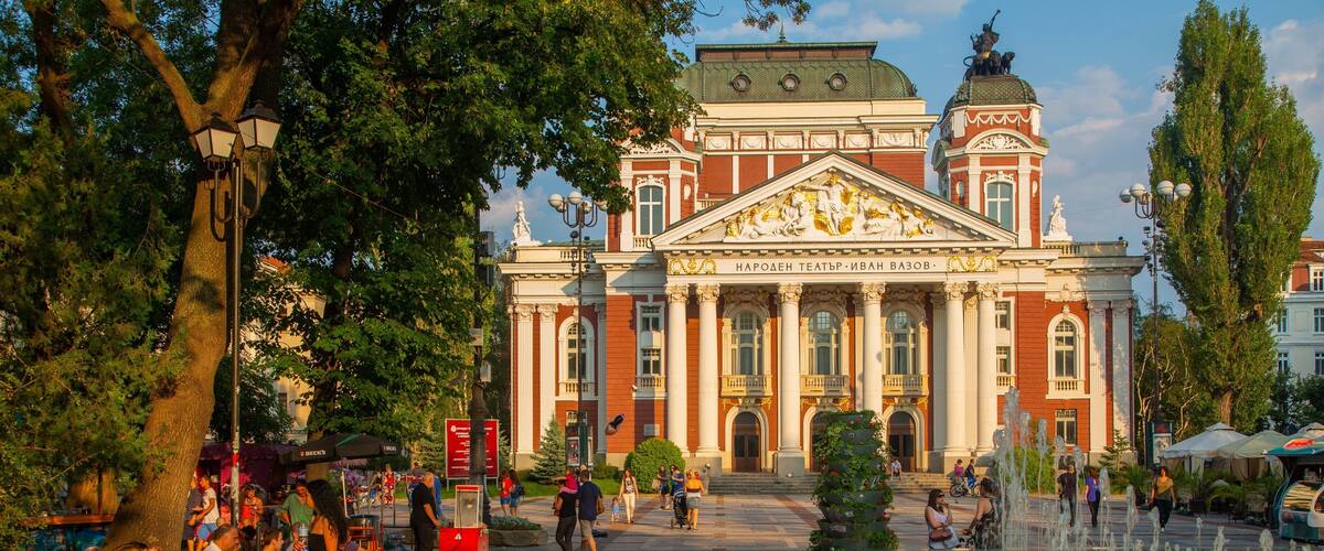 Prince Alexander of Battenberg Square which includes a fountain, a park and heritage architecture