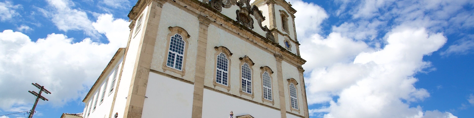 Church of Nosso Senhor do Bonfim which includes a church or cathedral and religious elements