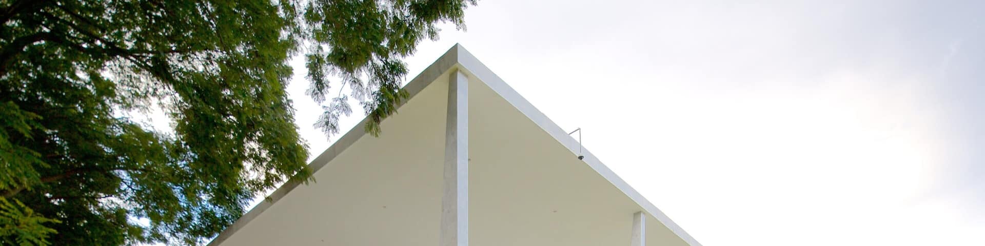 Supreme Federal Court featuring a city and modern architecture