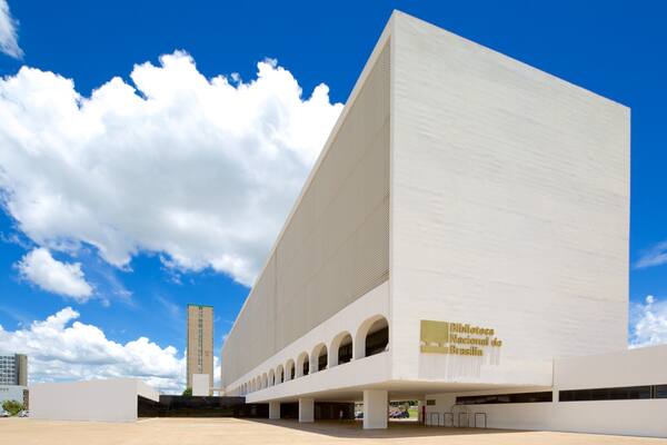 Nationalbibliothek mit einem moderne Architektur und Stadt