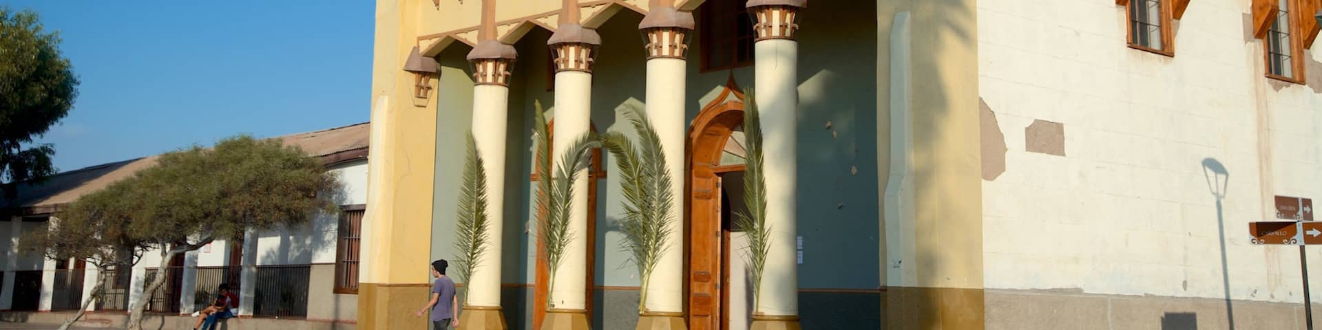 Iglesia San Francisco featuring a church or cathedral