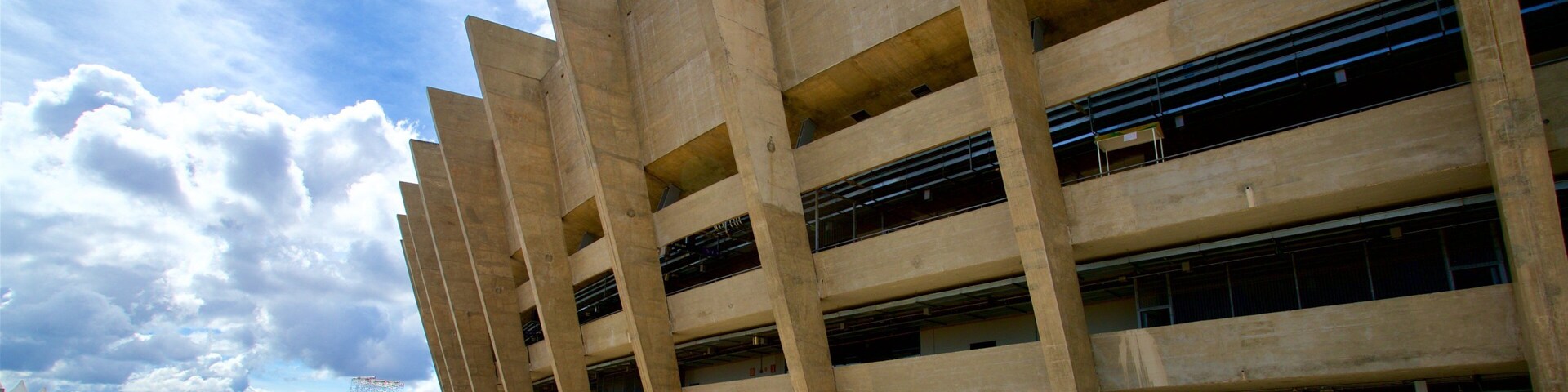 Mineirao 球場 呈现出 現代建築