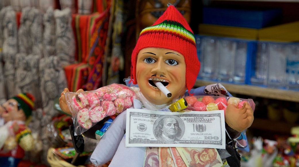 Mercado das Bruxas mostrando mercados