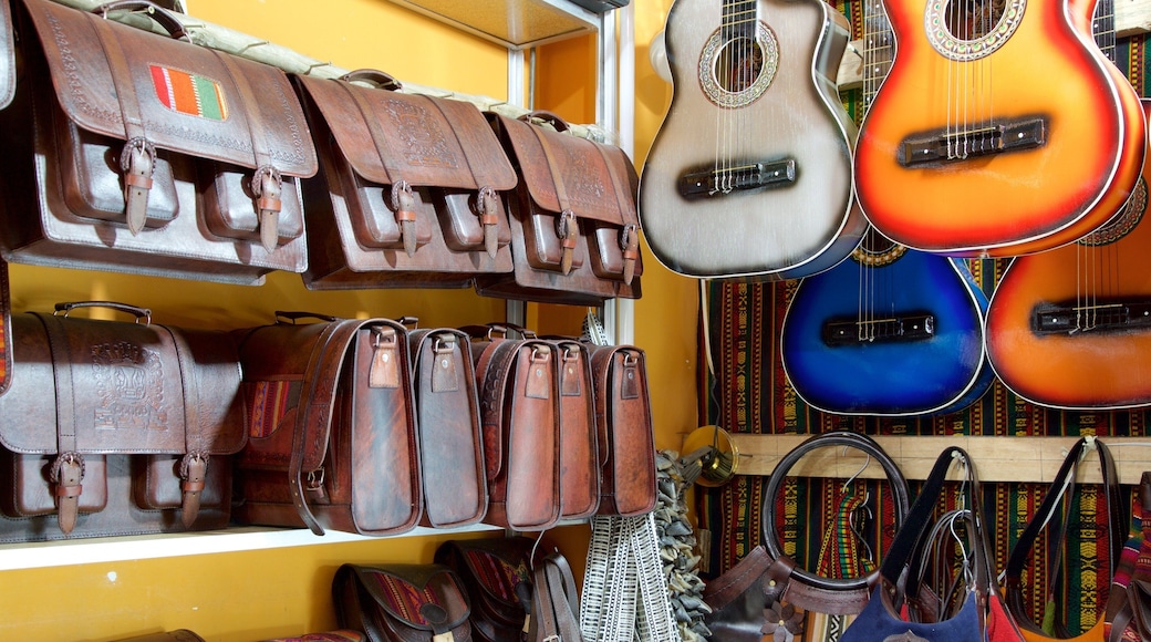 Witches\' Market which includes markets