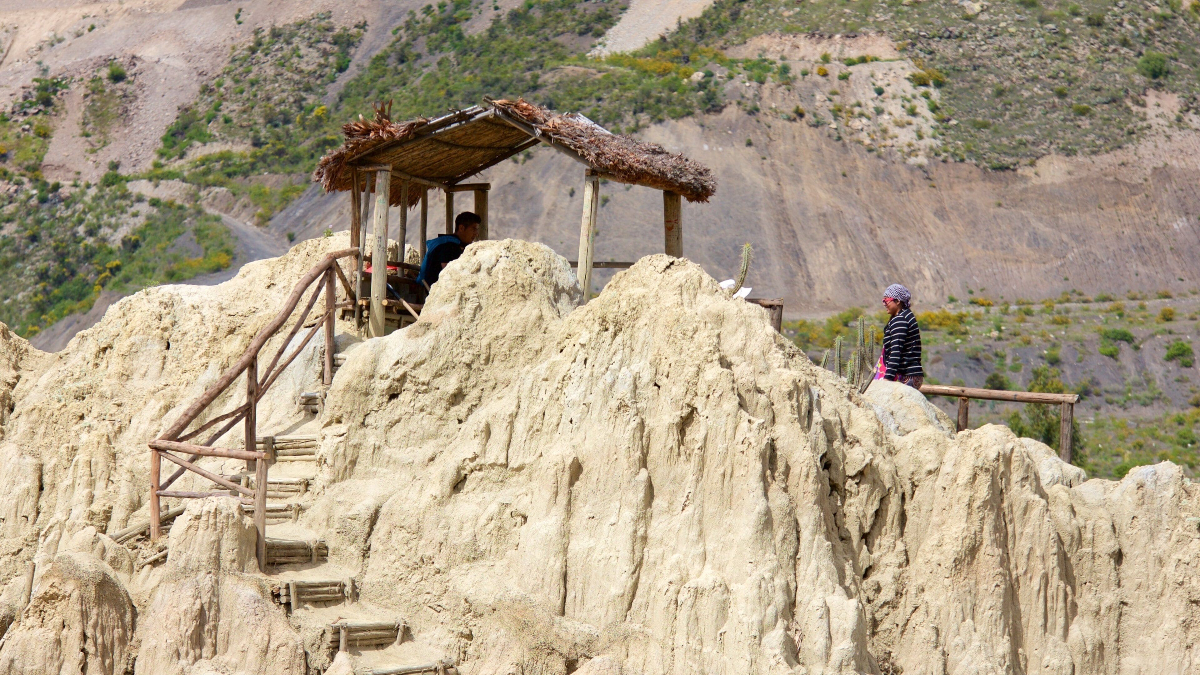 Valle de la Luna showing tranquil scenes