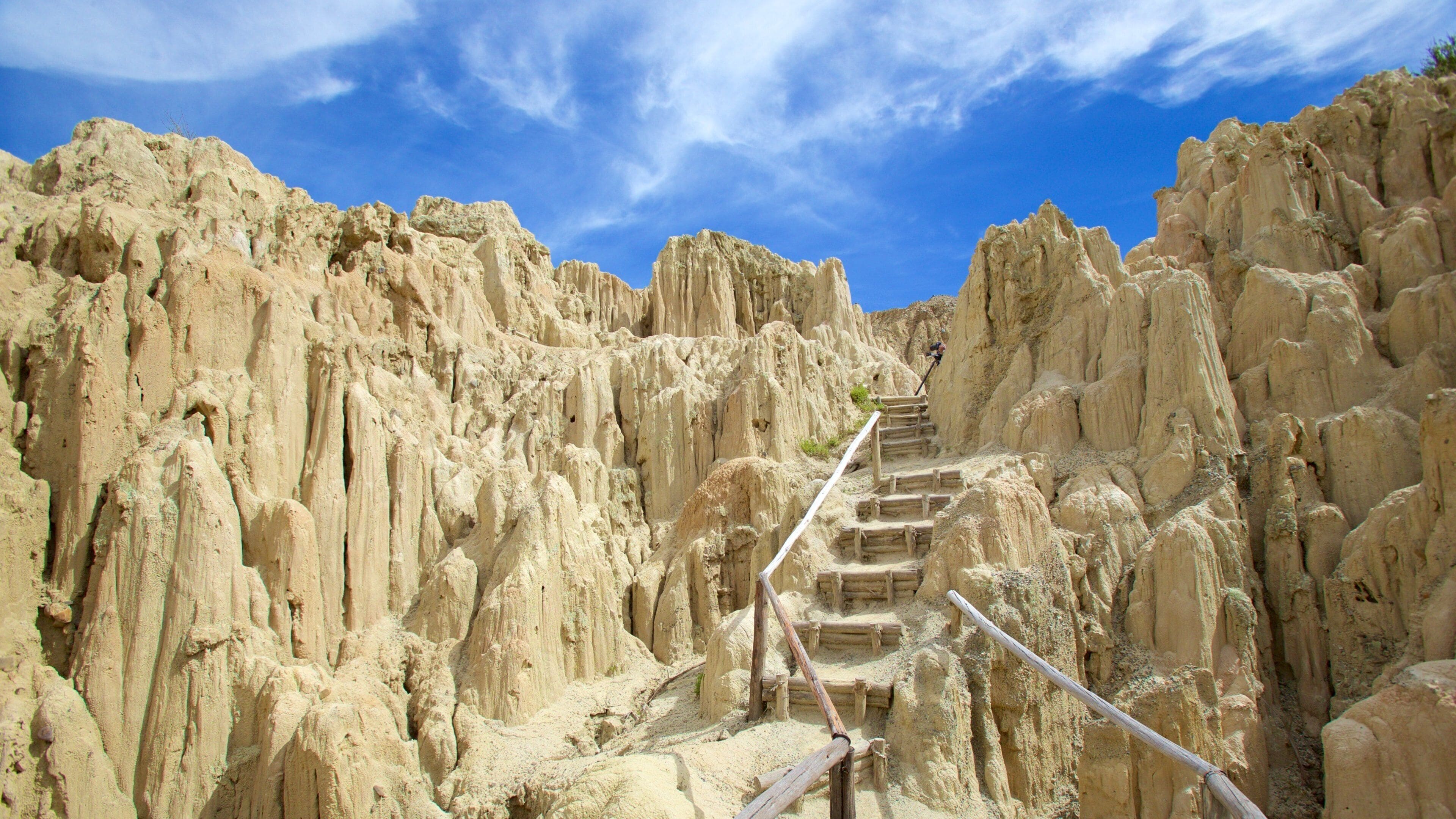 Valle de la Luna which includes tranquil scenes