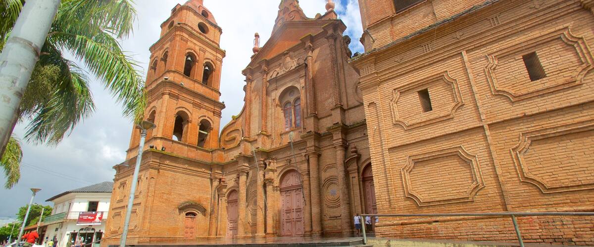 San Lorenzo Cathedral which includes heritage elements, heritage architecture and a church or cathedral