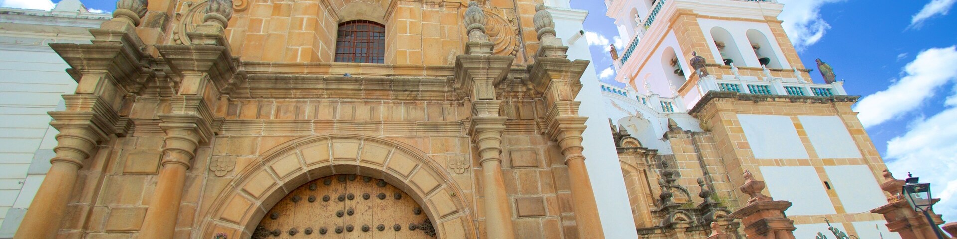 Catedral de Sucre mostrando arquitectura patrimonial
