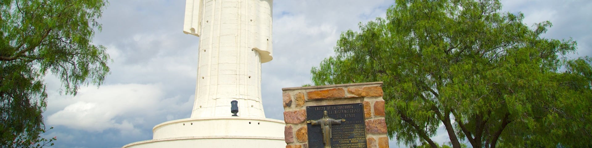 Cristo de la Concordia featuring patsas tai veistos