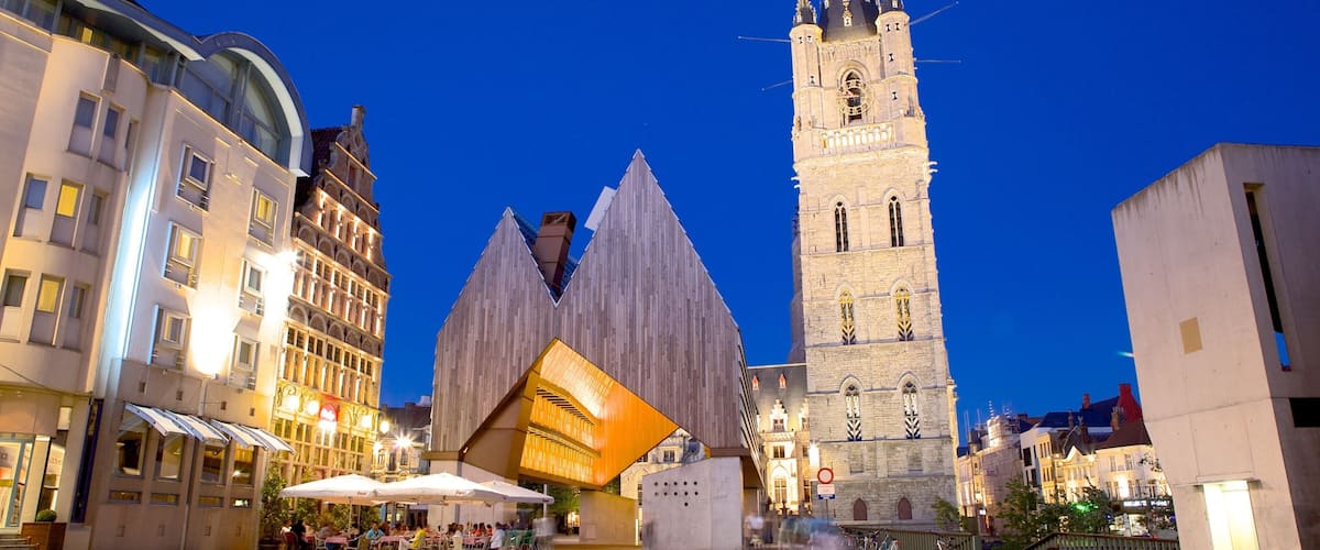 Beffroi de Gand montrant architecture moderne, ville et scènes de nuit