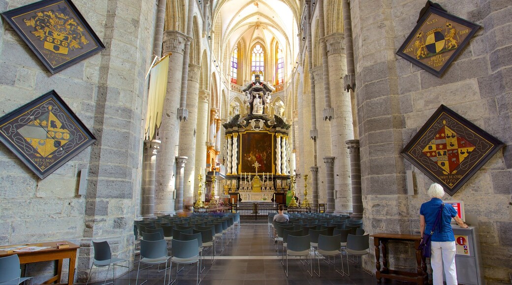St. Nicholas\' Church which includes a church or cathedral, interior views and religious elements