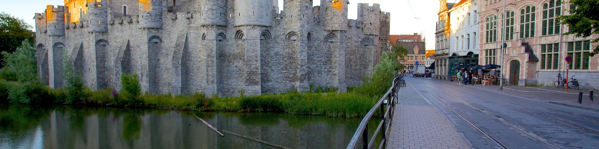 Gravensteen caracterizando arquitetura de patrimônio, cenas de rua e um pequeno castelo ou palácio