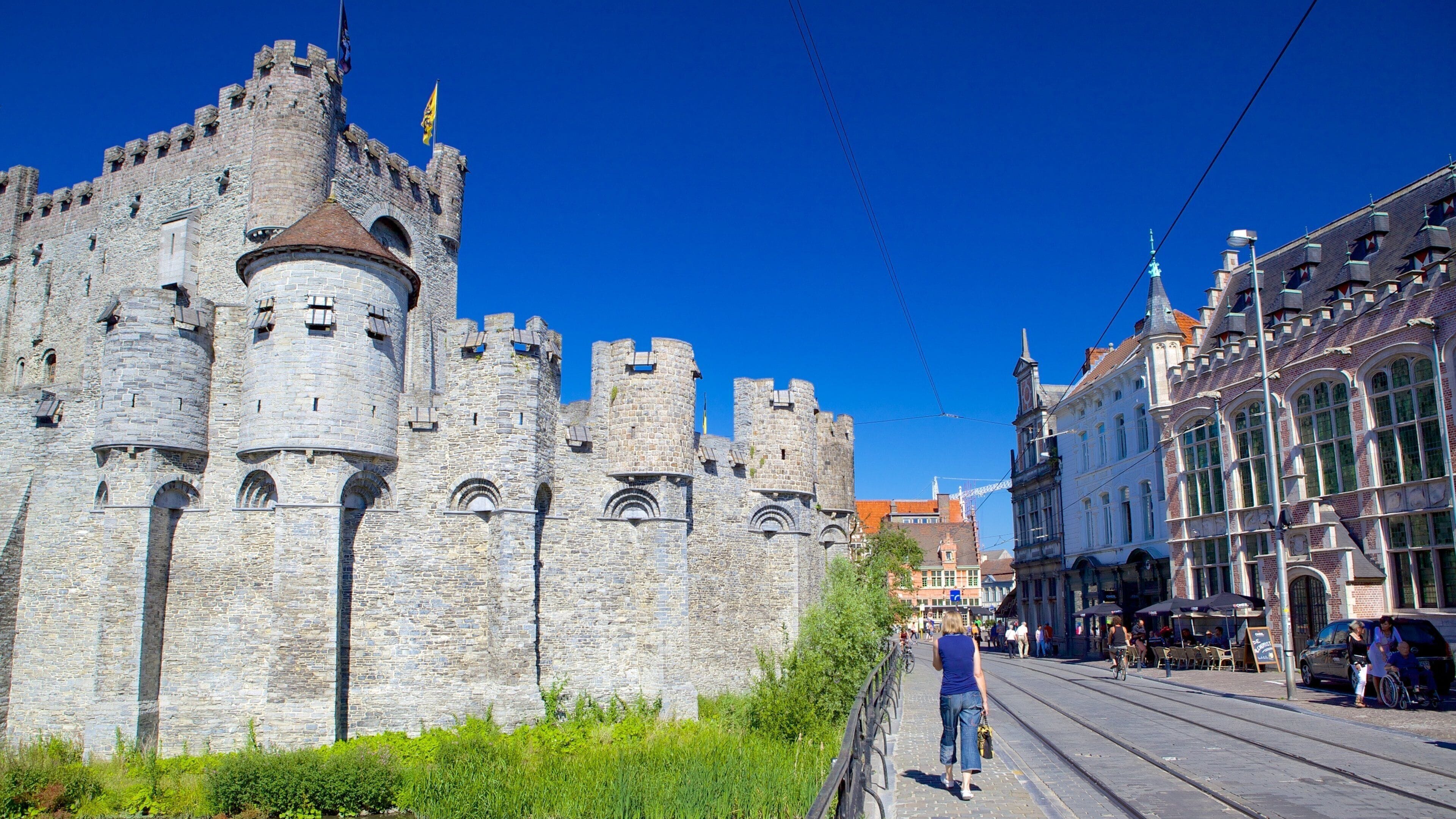 Gravensteen showing heritage architecture and chateau or palace