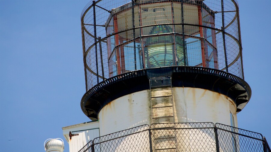 Fenwick Island Lighthouse showing a lighthouse