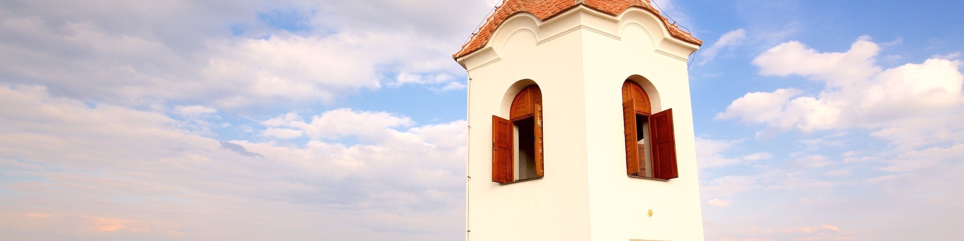 ์ํ๋ฒ ๋ฅดํฌ ์ฑ ์ด ํฌํจ ๋์