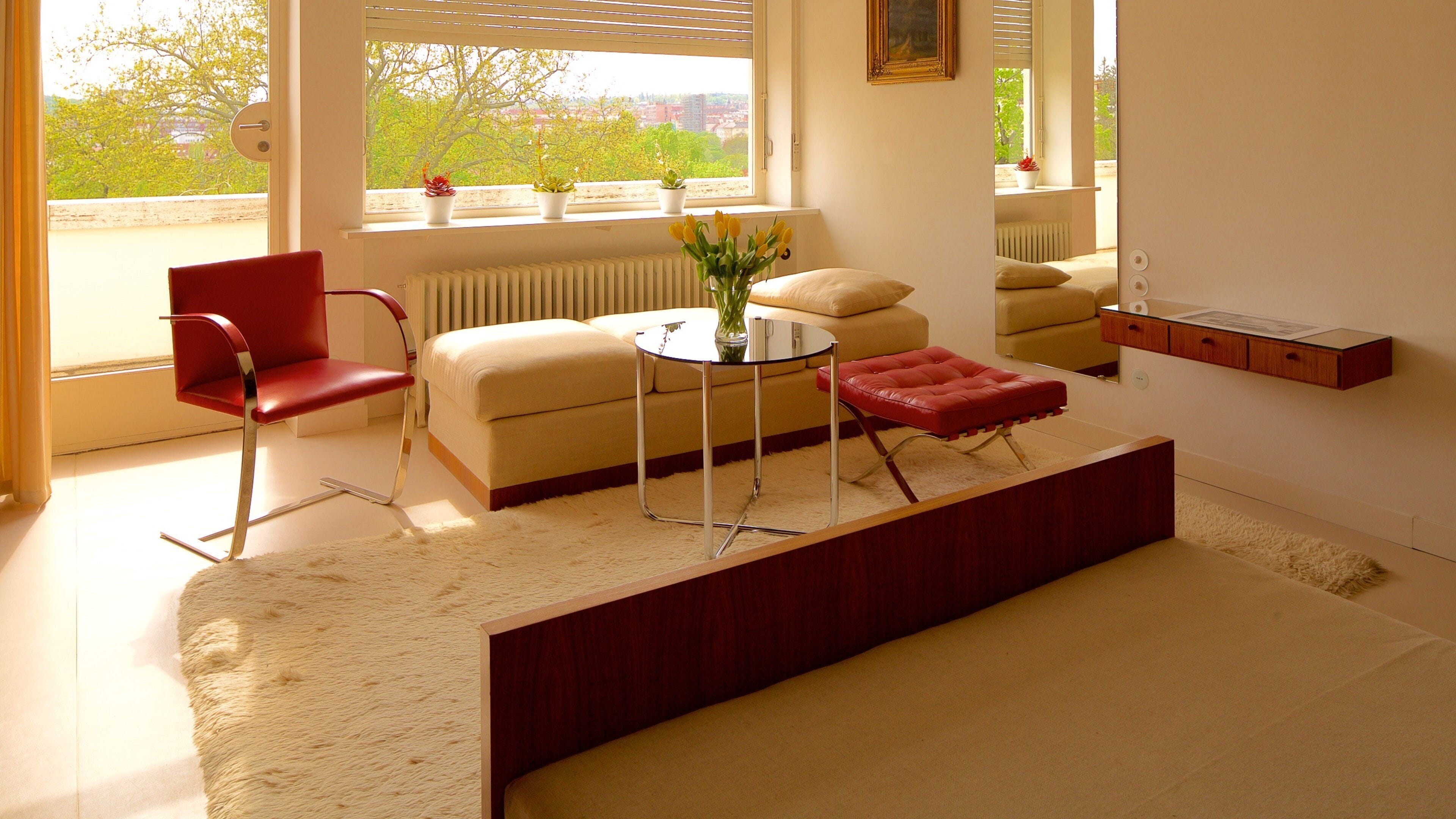 Villa Tugendhat featuring interior views