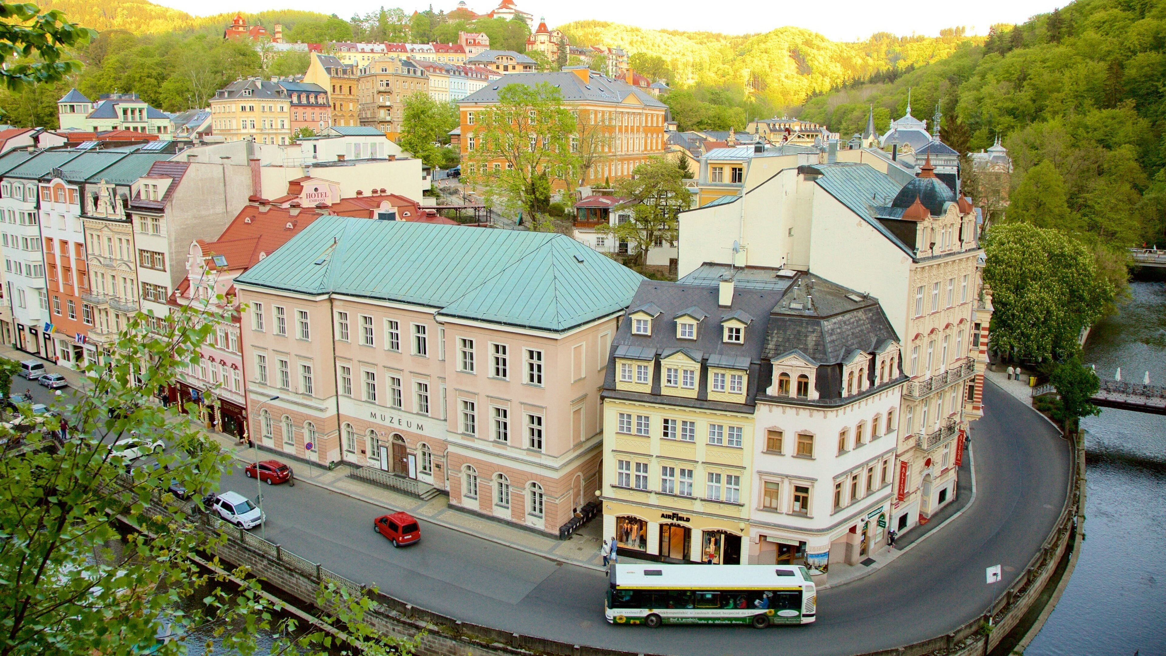 Diana Lookout Tower showing a city