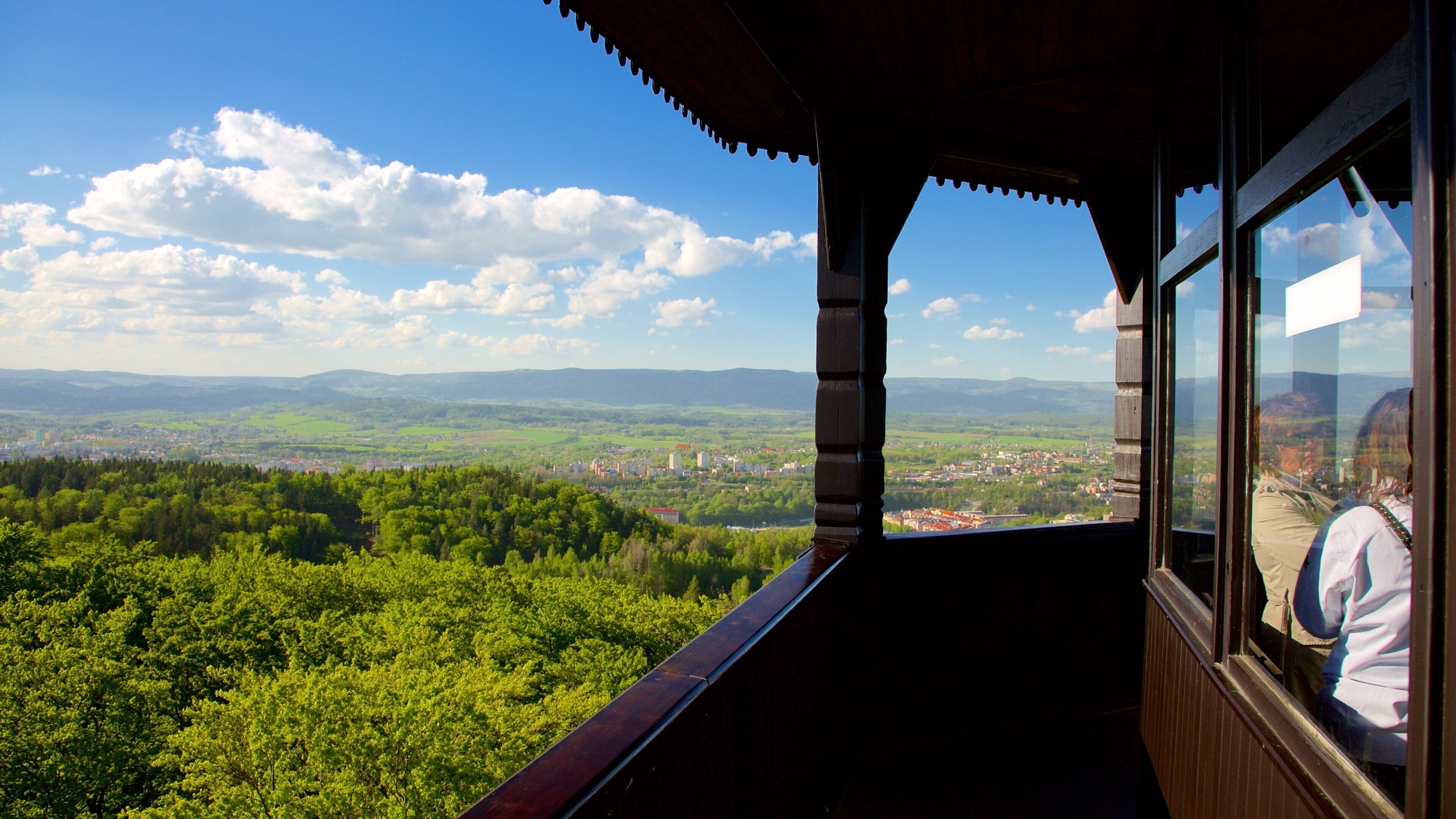Diana Lookout Tower mit einem Ansichten und Wälder