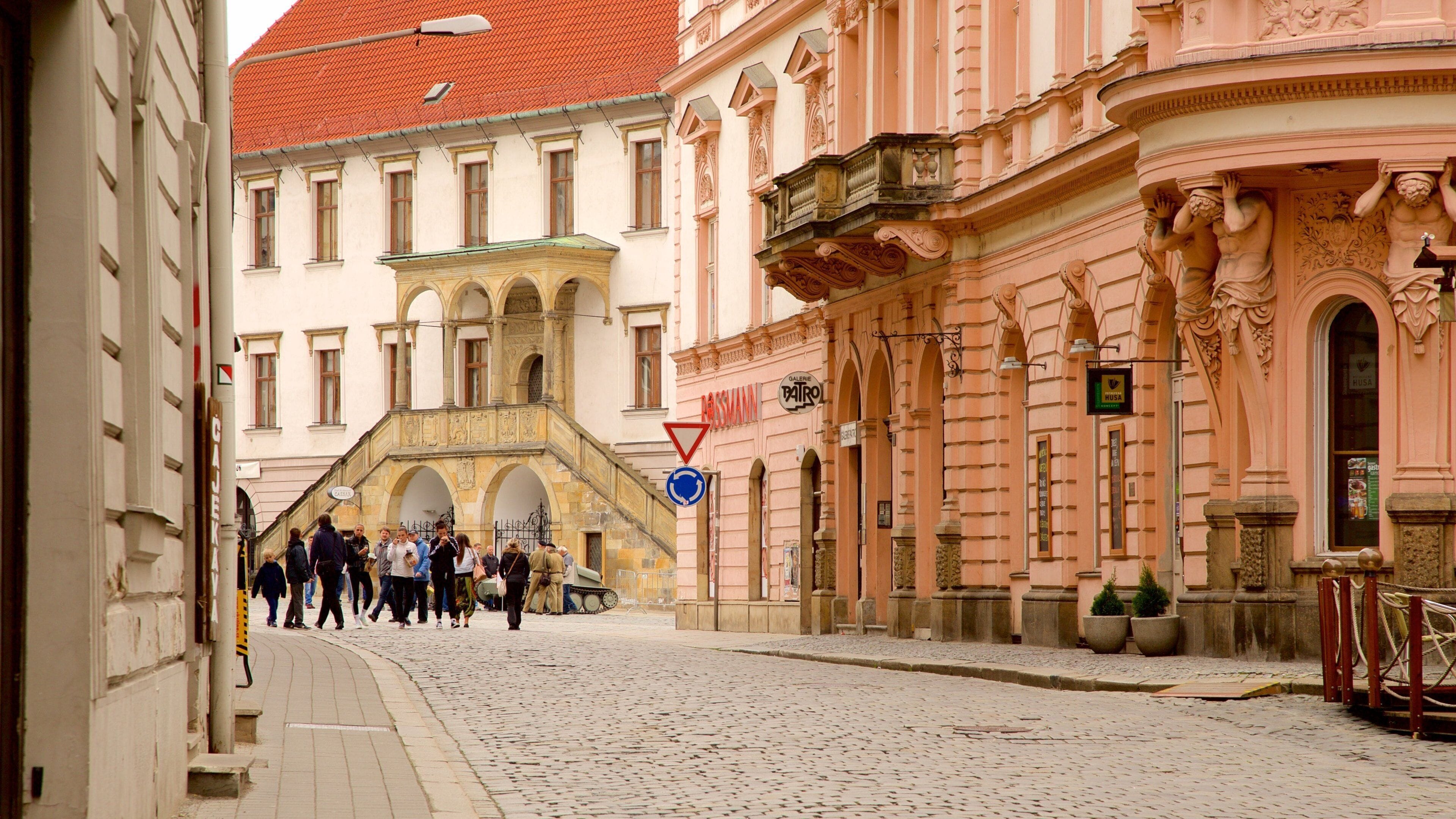 Olomouc showing a city