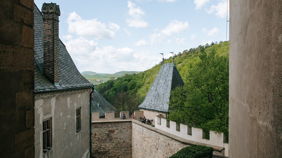 Karlstejn Castle showing heritage architecture and a castle