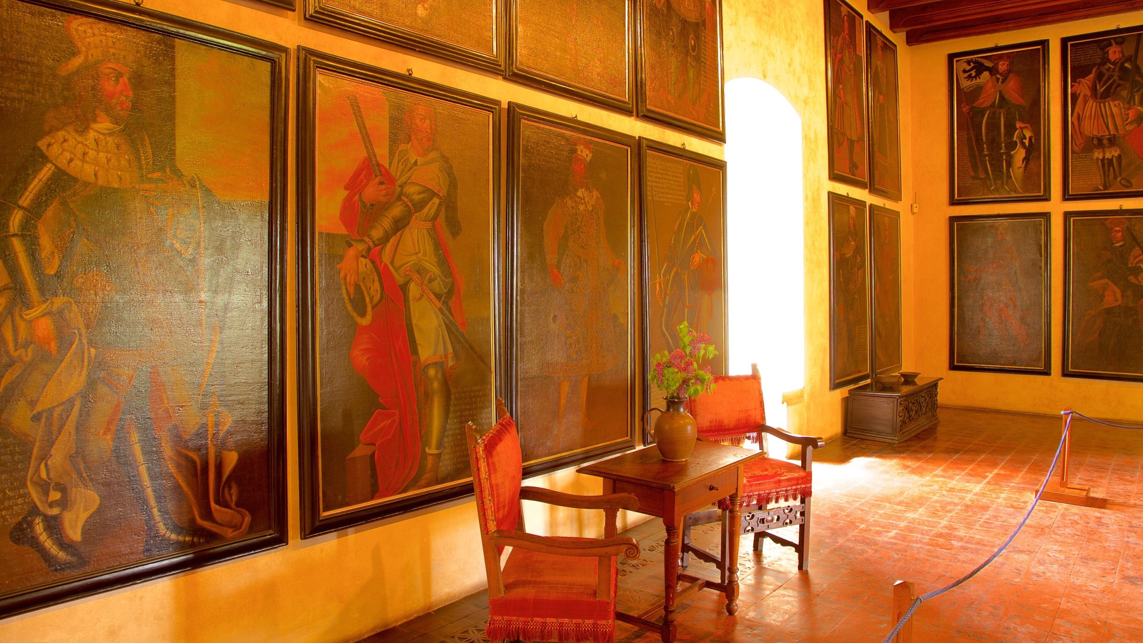 Lâu đài Karlstejn trong đó bao gồm lâu đài hoặc cung điện, di sản và nghệ thuật