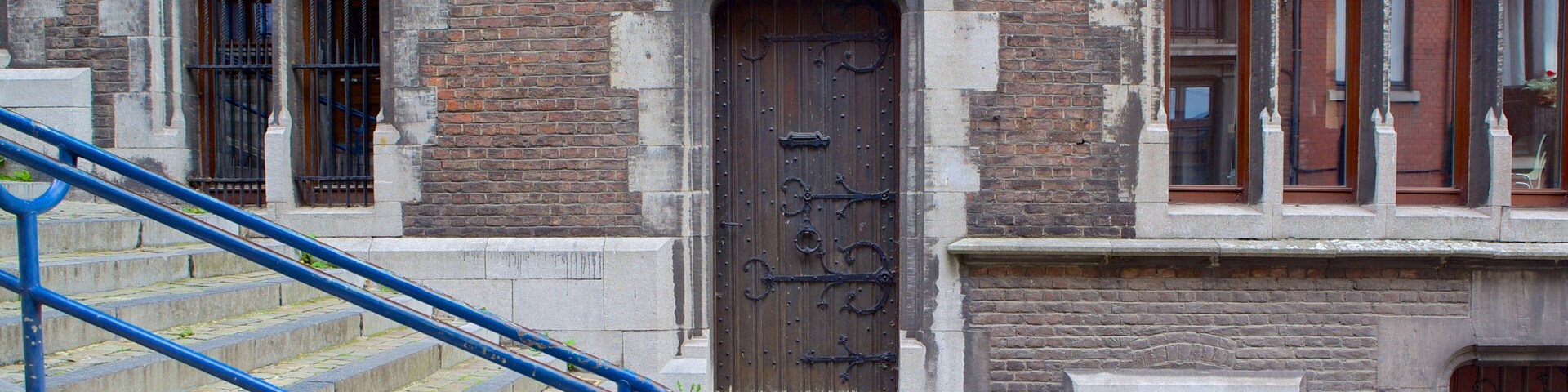 Montagne de Beuren which includes heritage architecture