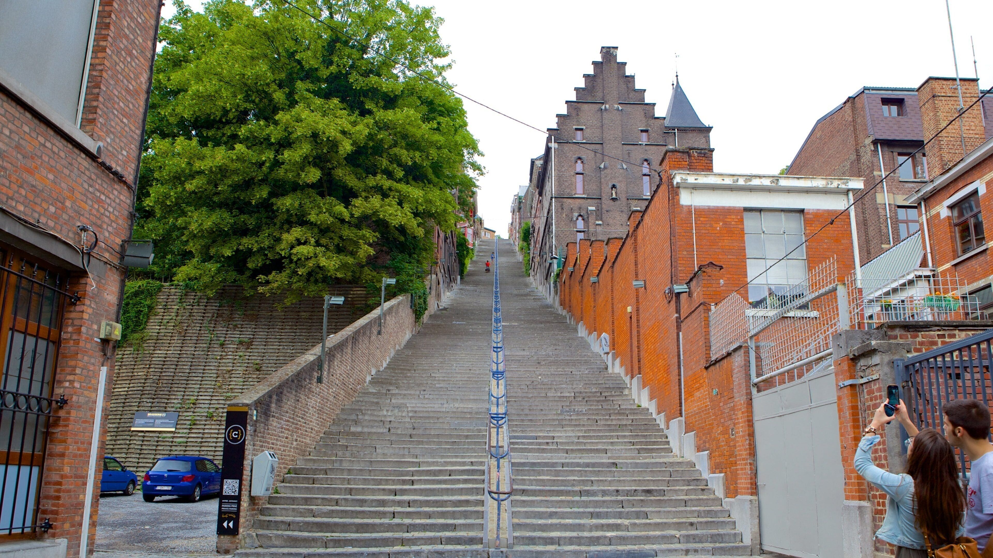 Montagne de Beuren showing heritage architecture