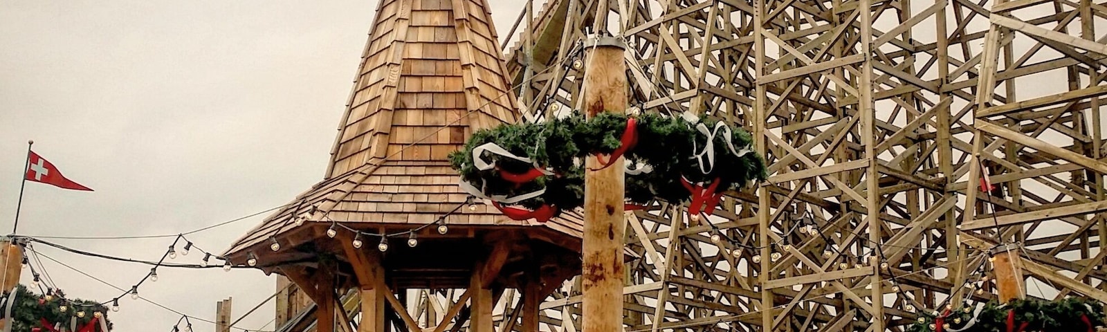 Family theme park owned by  television company Studio 100. The park's rides and attractions are based on the company's various childrens TV shows.  Prior to 2000, the park was known as Meli-Park and had a bee/honey theme.  In 2017, Plopsaland added a new family wooden roller coaster themed to the TV show Heidi that was built by Great Coasters International. The area resembles a traditional Swiss village.  Other lands are themed to Wickie (Vicky) the Viking, Kabouter Plop (Plop the gnome), and House of Anubis.  The Anubis roller coaster, built by Gerstlauer, features an unexpectedly strong rolling launch.