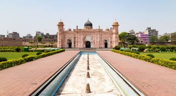 View of Mausoleum of Bibipari in Lalbagh fort. Lalbagh fort is an incomplete Mughal fortress in Dhaka, Bangladesh