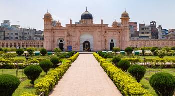 View of Mausoleum of Bibipari in Lalbagh fort. Lalbagh fort is an incomplete Mughal fortress in Dhaka, Bangladesh