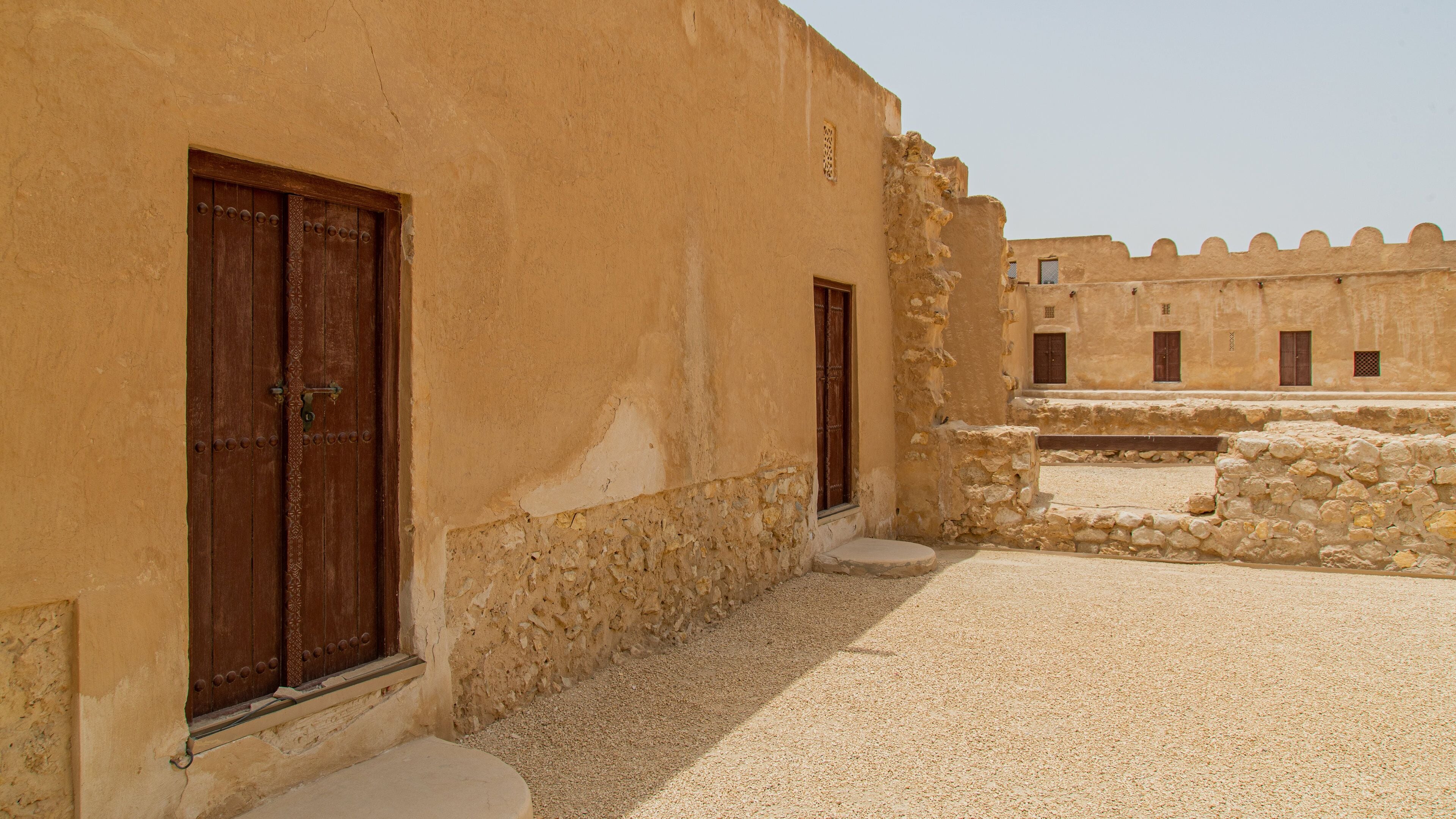 Riffa Fort featuring a ruin and heritage elements