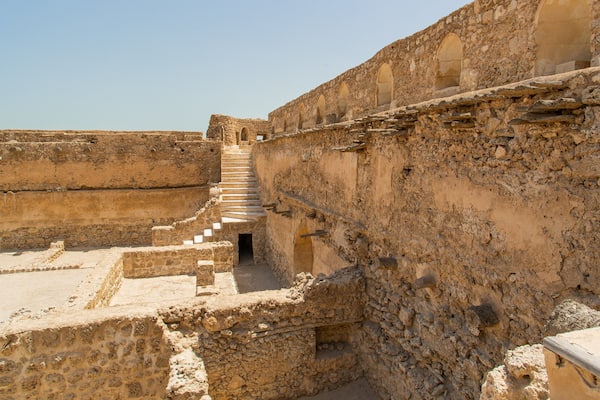 Arad Fort featuring a ruin and heritage elements