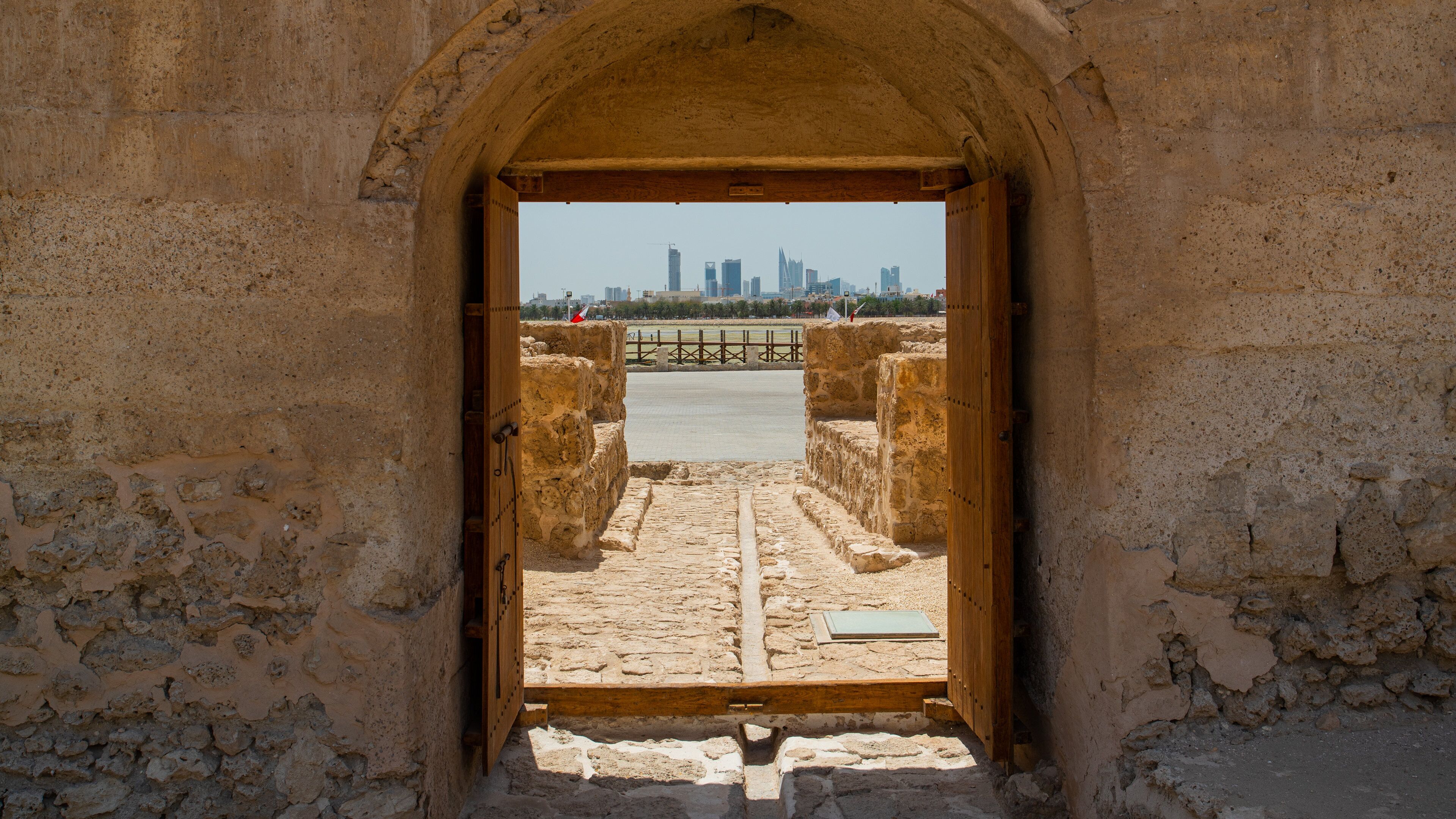 Arad Fort featuring heritage elements