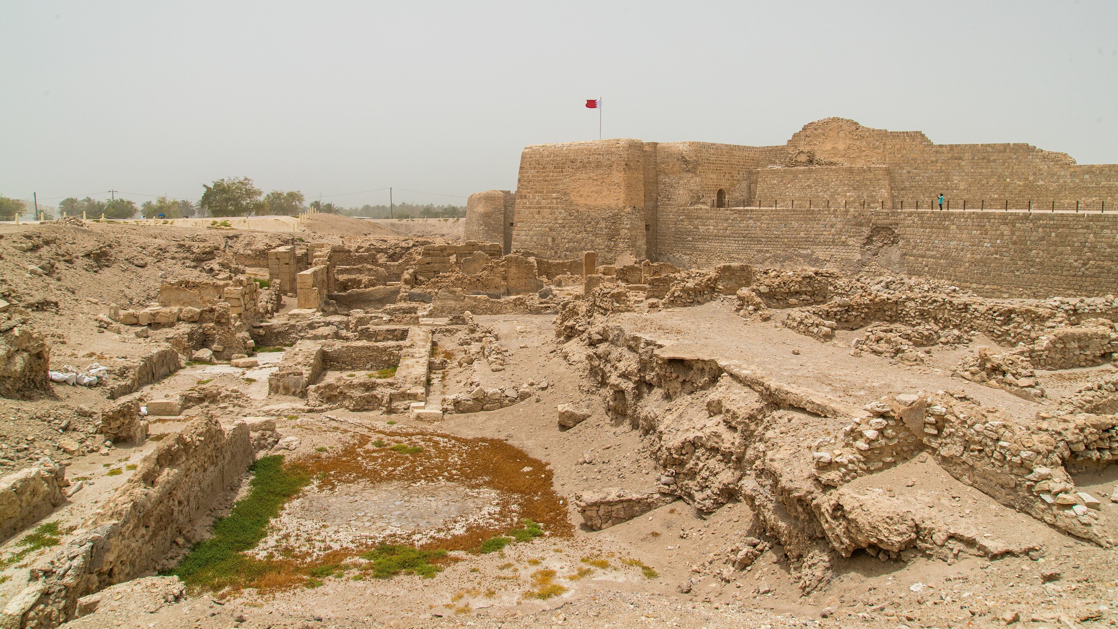 Qal\'at al-Bahrain Site and Museum showing heritage elements and a ruin