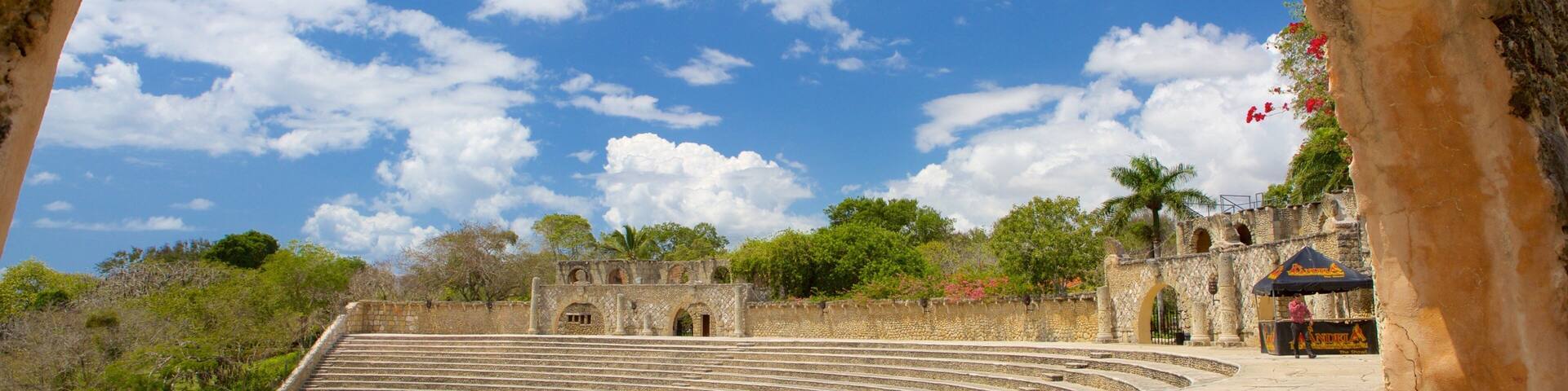 Altos de Chavon Amphitheater which includes theater scenes