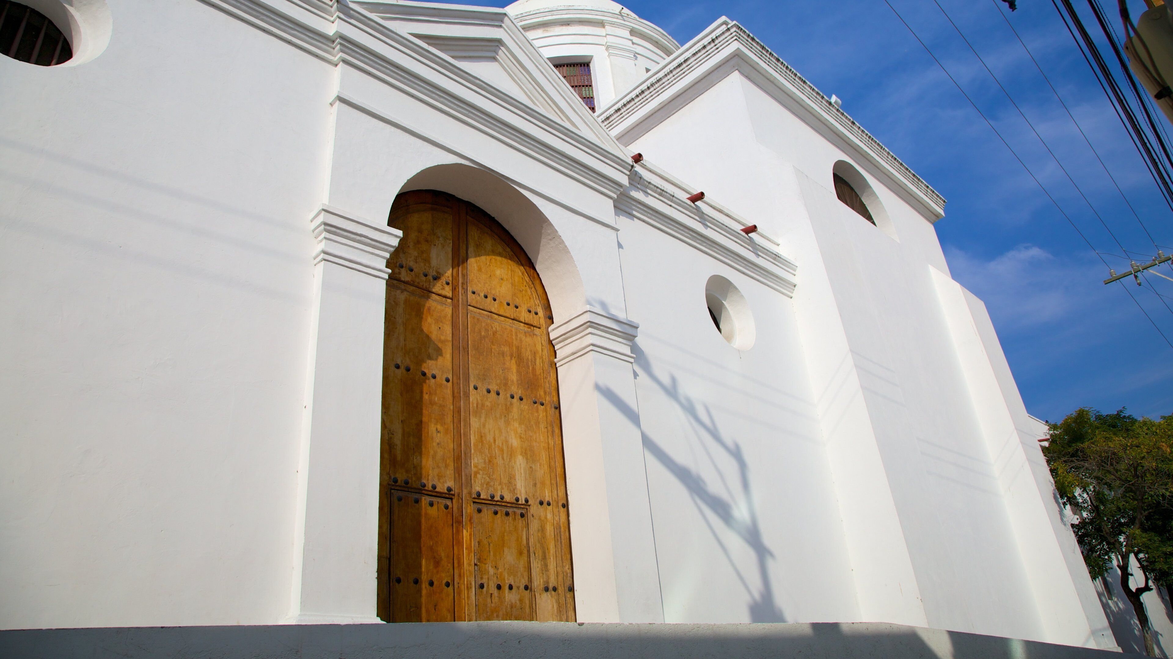 Santa Marta Cathedral featuring heritage elements and a church or cathedral